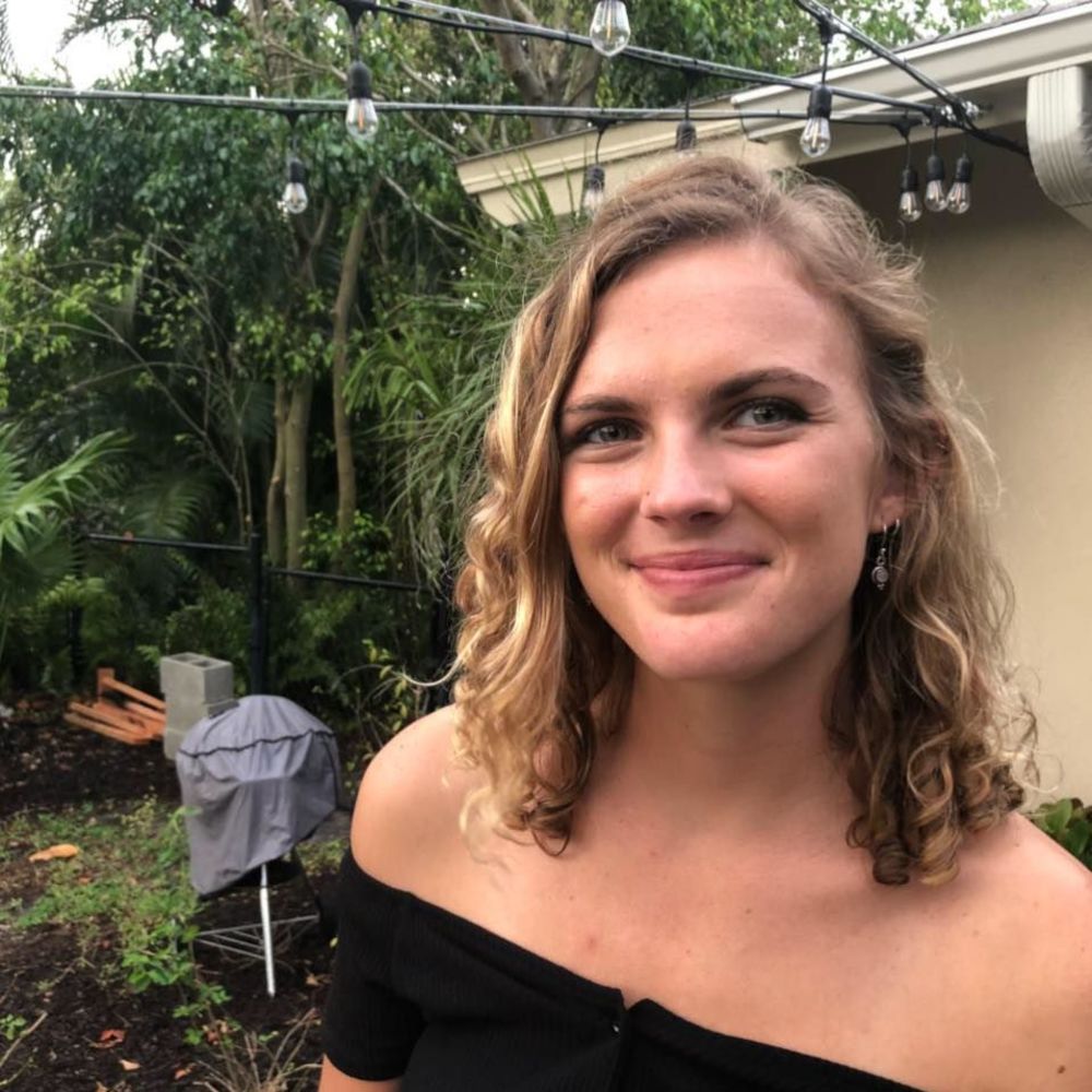 Meet your Posher, Lauren